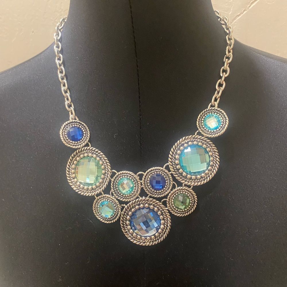 Vintage St. Thomas Spring Circle Multi-Color Medallion necklace